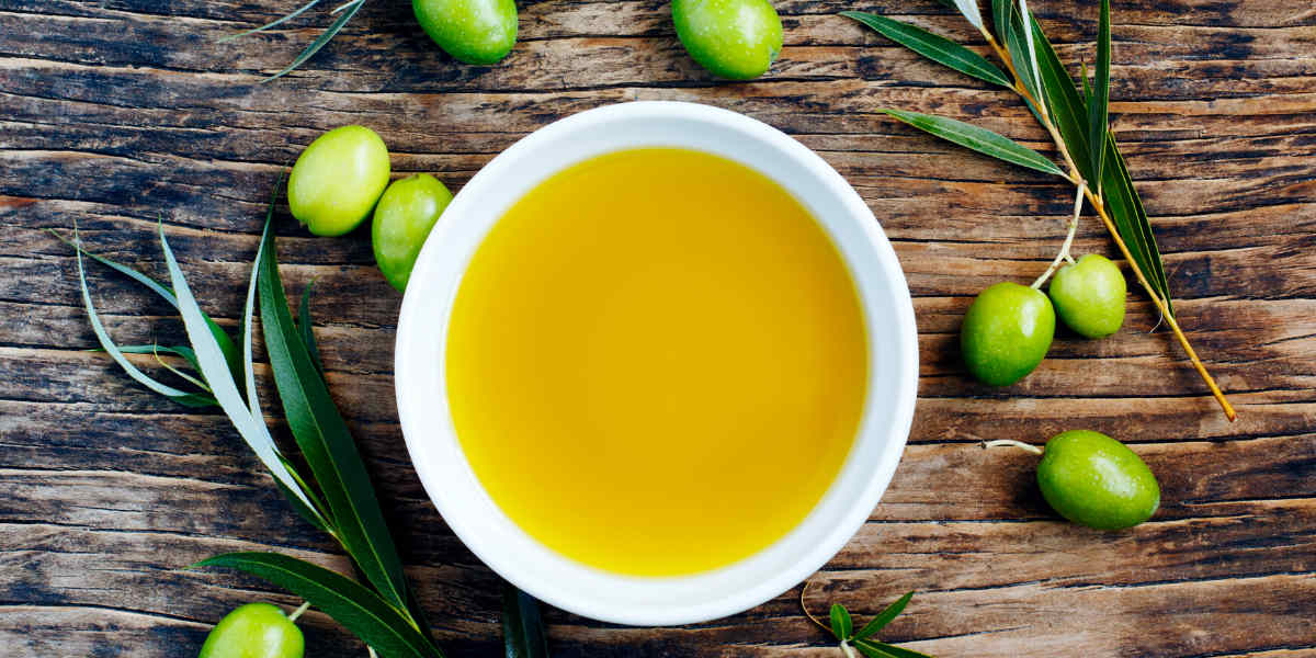 healthy fats and oils are essential on the keto diet