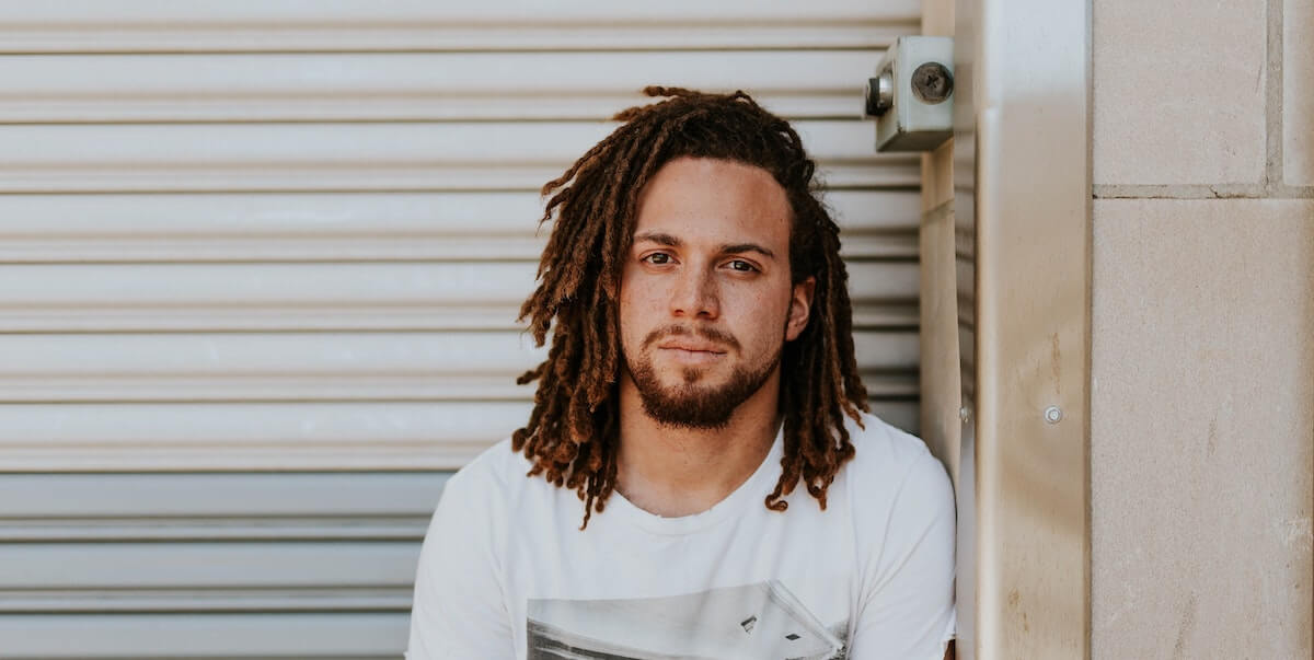 guy with great hair wondering how antioxidants work