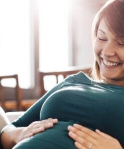 Featured image for article on Intelligent Labs prenatal vitamins for women
